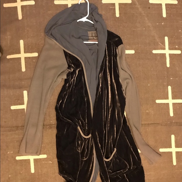 Designer Velvet Sweater - Picture 1 of 3